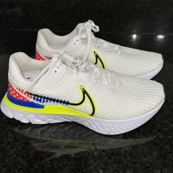 Nike Mens React Infinity 3 premium Road running shoes, running shoes Sz 8 - Picture 4 of 8